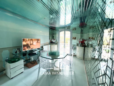 Maison - 197 m² - 7 pièces