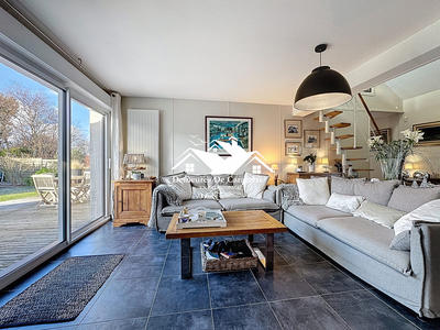 Maison - 99 m² - 4 pièces