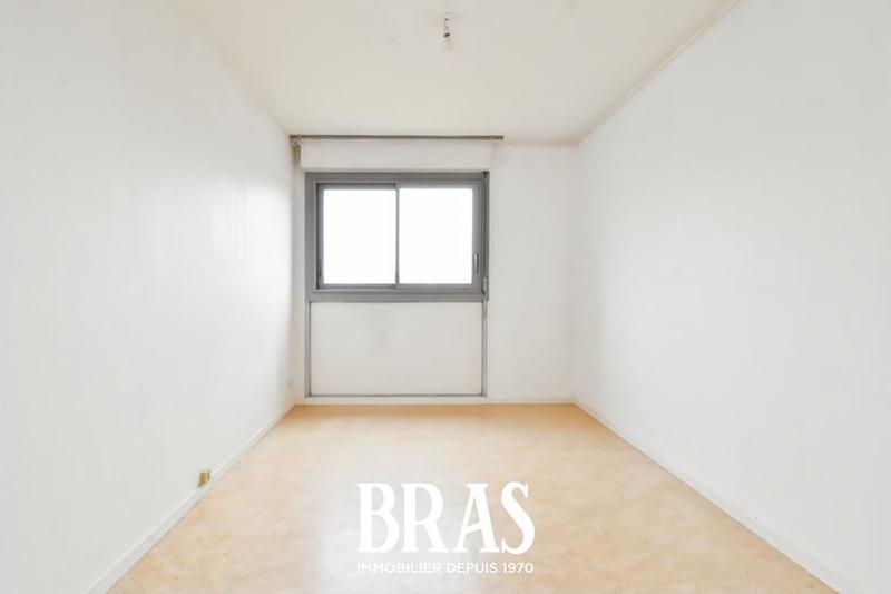 Appartement - 81 m² - 4 pièces