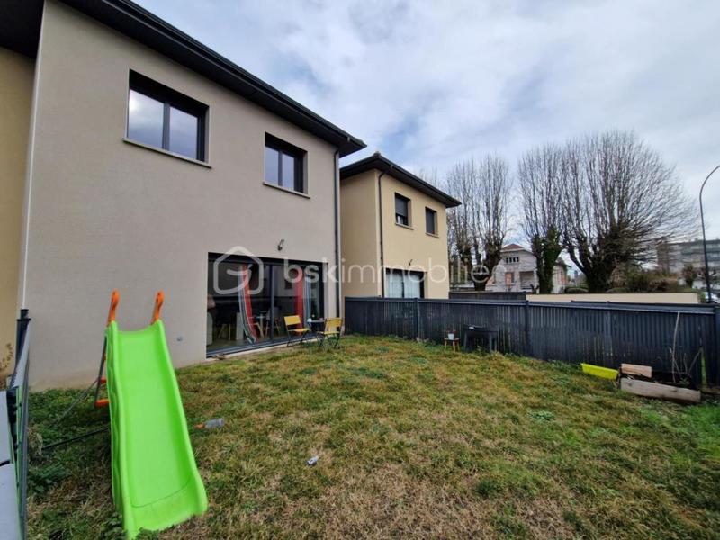 Maison de ville - 93 m² - 5 pièces