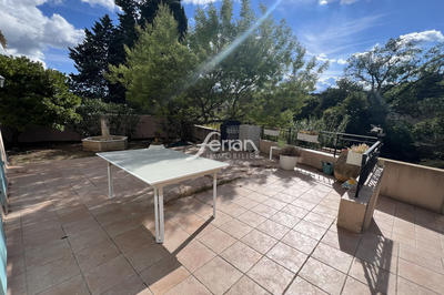 Maison - 175 m² - 6 pièces