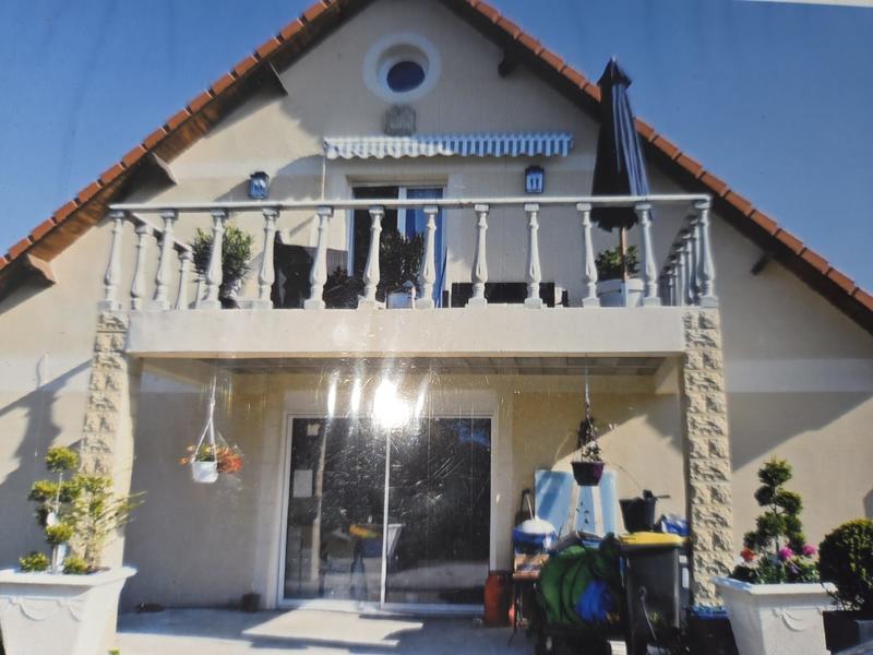 Maison contemporaine - 320 m² - 11 pièces