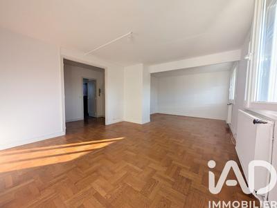 Appartement - 83 m² - 3 pièces