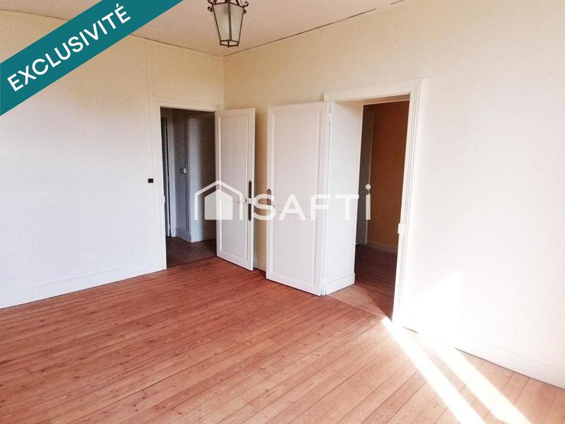 Maison - 224 m² - 8 pièces