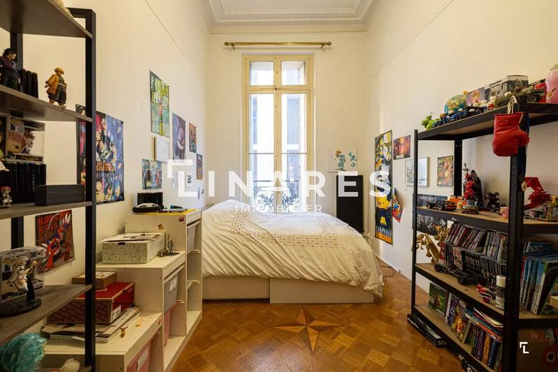 Appartement - 189 m² - 6 pièces