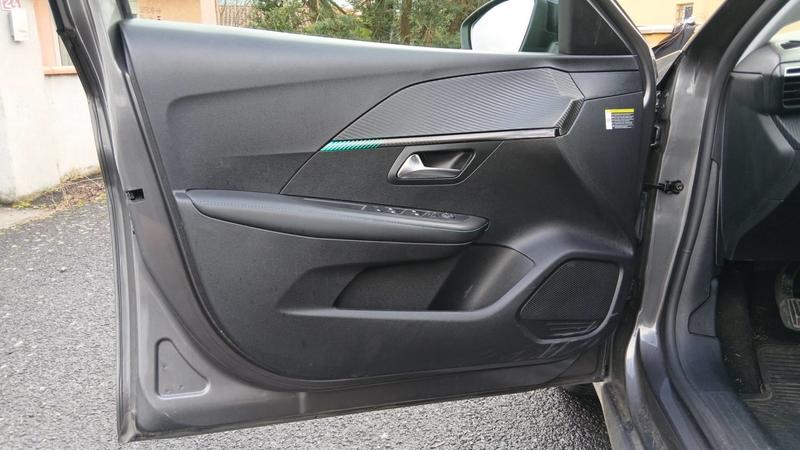 Peugeot 208 II 1.5 BlueHDi 100 Allure Pack