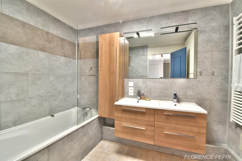 Appartement - 82 m² - 3 pièces