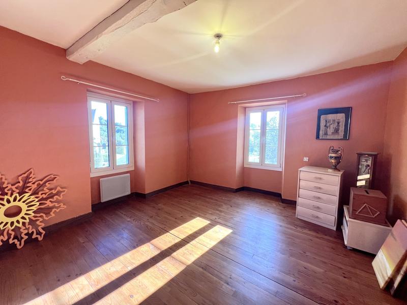 Maison de village - 250 m² - 9 pièces