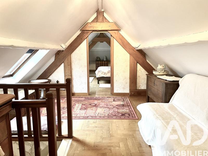 Maison - 228 m² - 7 pièces