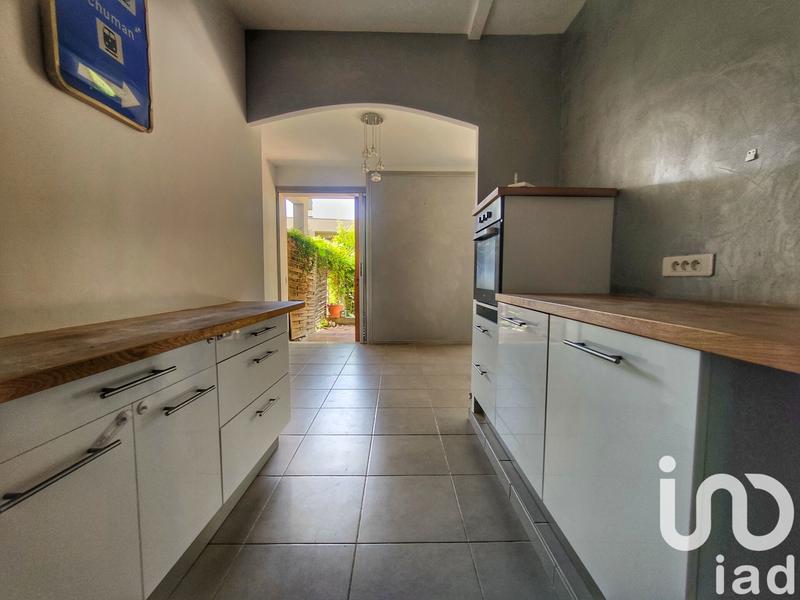 Maison - 250 m² - 8 pièces