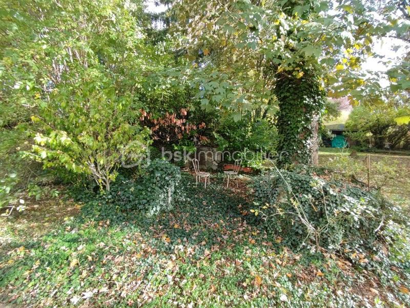 Maison de maîtres - 310 m² - 12 pièces