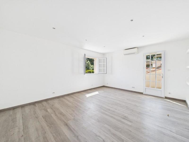 Villa - 185 m² - 5 pièces