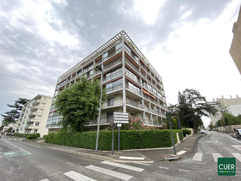 Appartement - 77 m² - 3 pièces