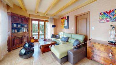 Maison - 210 m² - 7 pièces