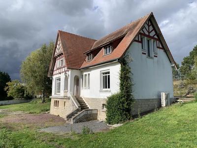 Maison - 215 m² - 5 pièces