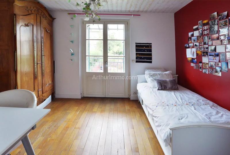 Maison - 160 m² - 8 pièces