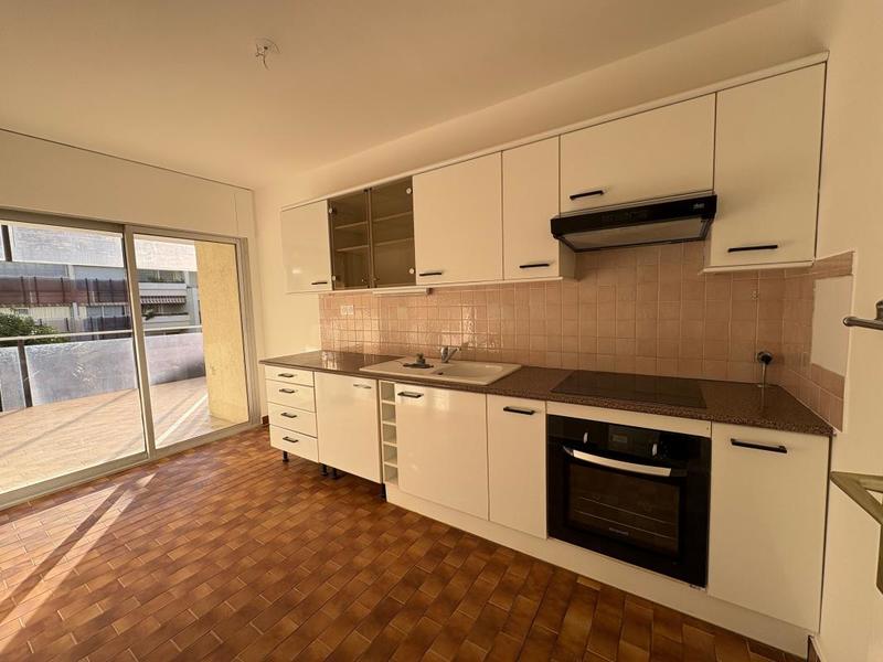 Appartement - 80 m² - 3 pièces