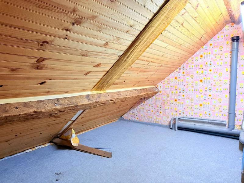 Maison - 180 m² - 7 pièces