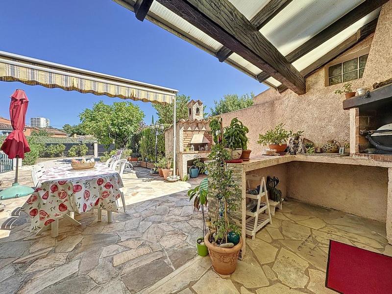 Maison - 140 m² - 5 pièces