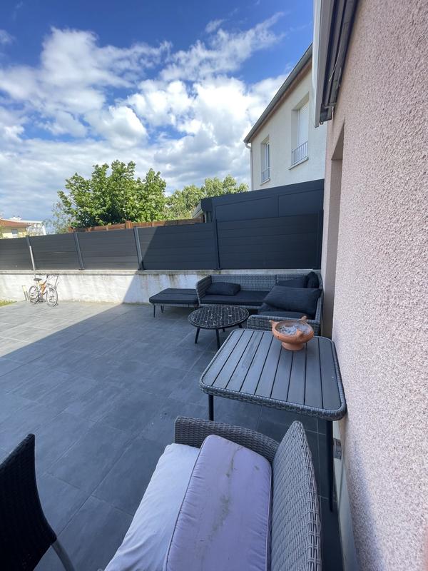 Maison - 81 m² - 5 pièces