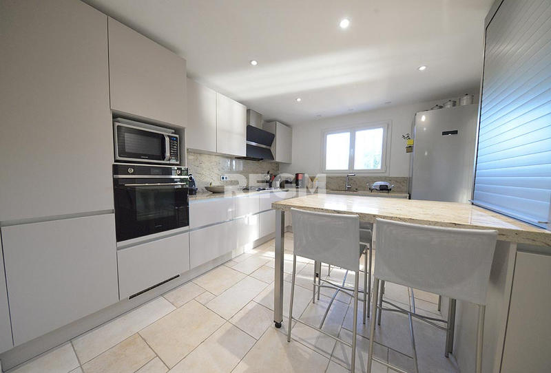 Maison - 105 m² - 3 pièces