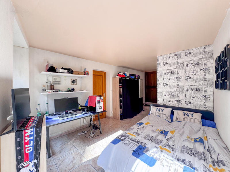 Maison - 209 m² - 7 pièces