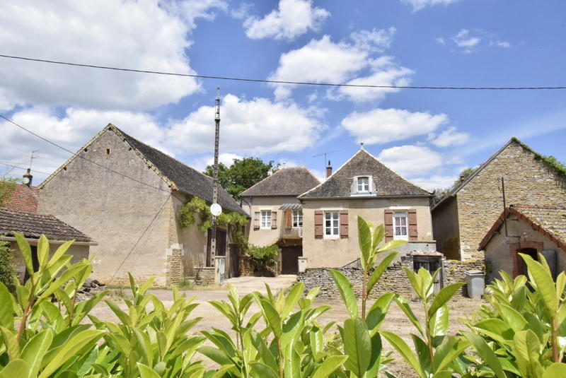 Maison - 140 m² - 7 pièces