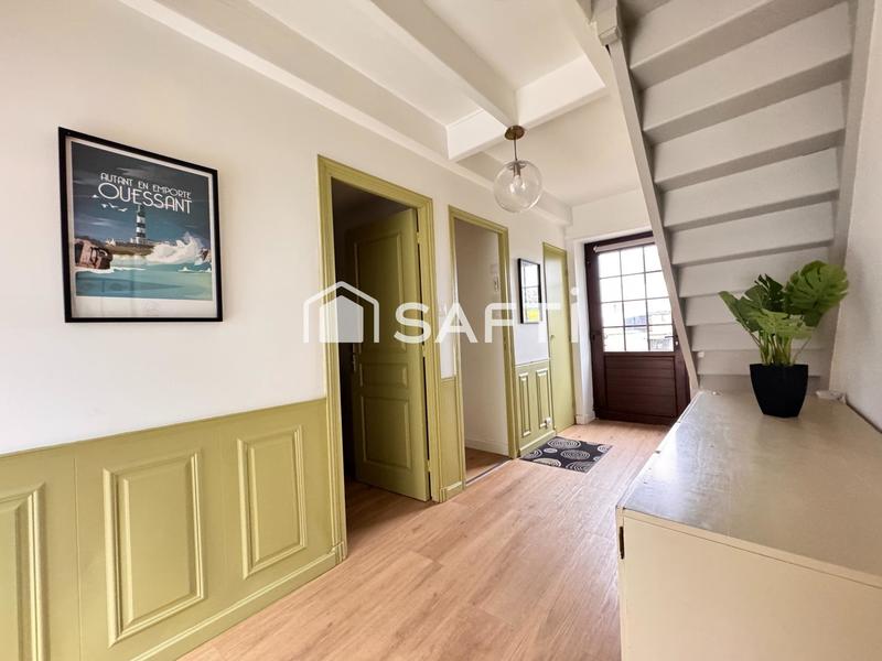 Maison - 121 m² - 7 pièces