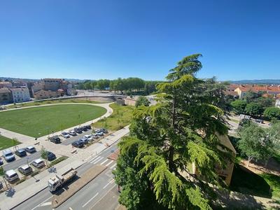 Appartement - 130 m² - 6 pièces