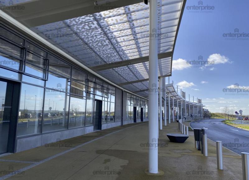 Local commercial - 1 370 m²