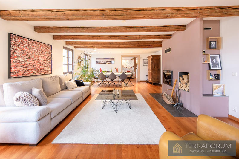 Maison ancienne - 223 m² - 8 pièces