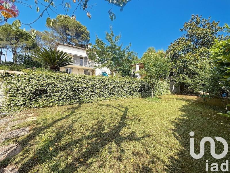 Maison - 163 m² - 6 pièces