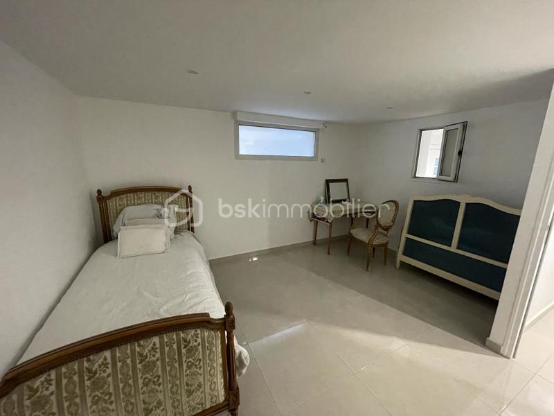 Appartement - 94 m² - 4 pièces