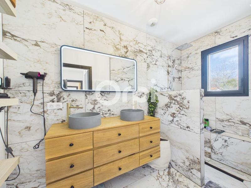 Maison - 150 m² - 4 pièces