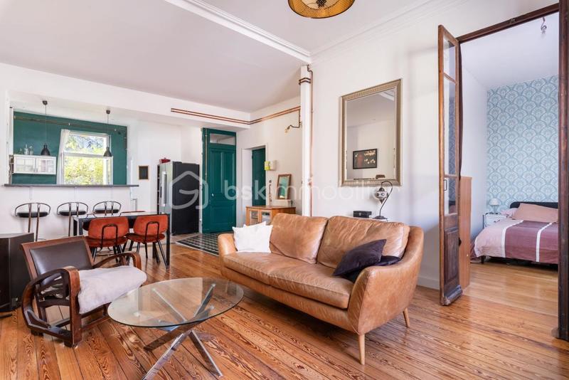 Appartement - 70 m² - 3 pièces