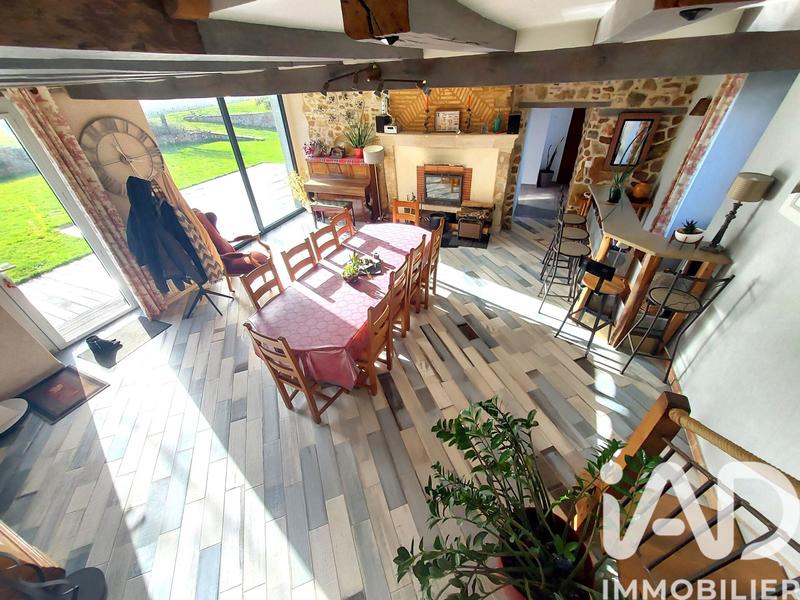 Maison - 175 m² - 9 pièces