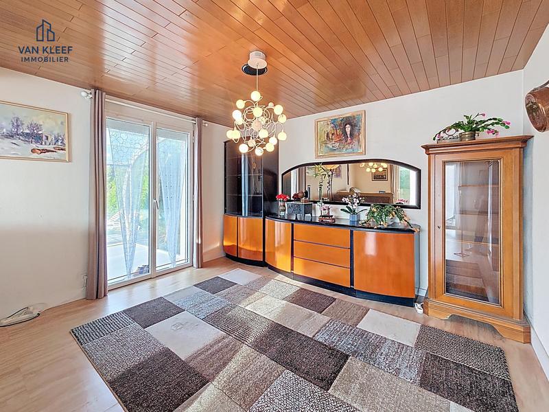 Maison traditionnelle - 94 m² - 4 pièces