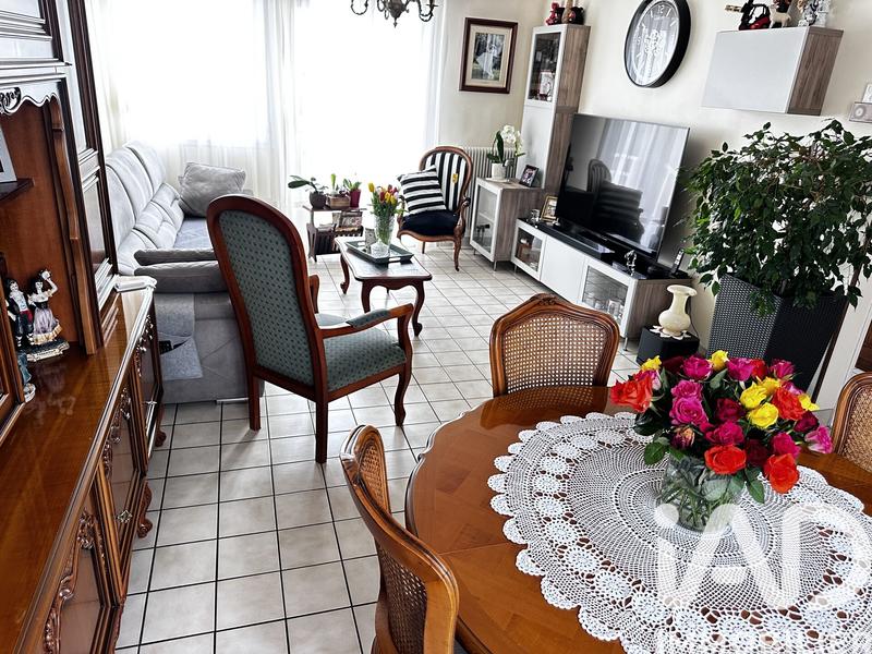 Maison de ville - 80 m² - 4 pièces