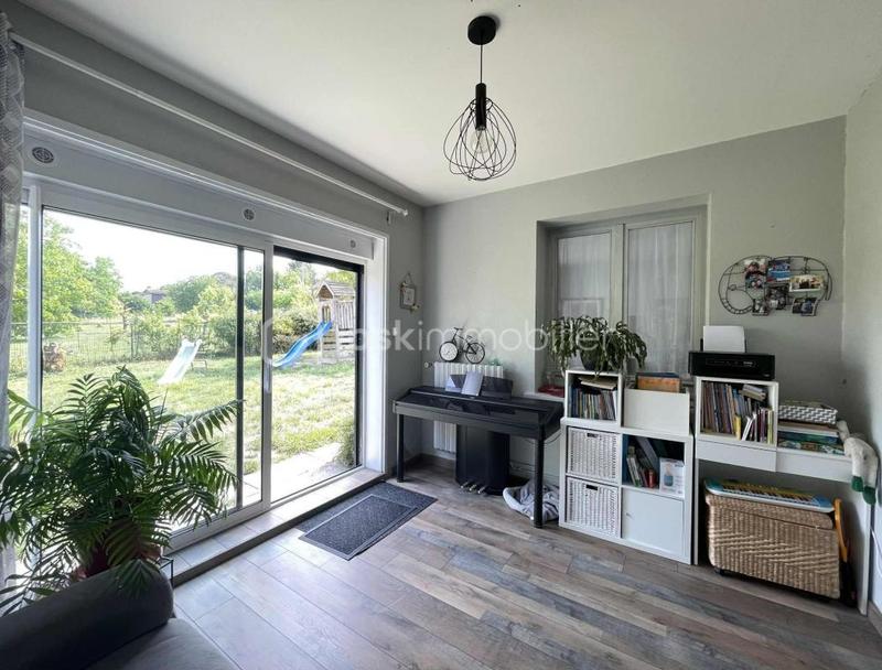 Propriété - 275 m² - 12 pièces