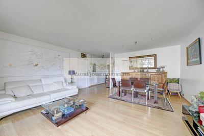 Appartement - 100 m² - 4 pièces