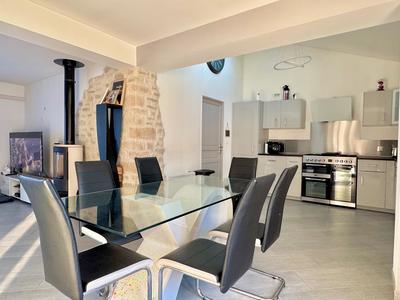 Maison - 92 m² - 4 pièces