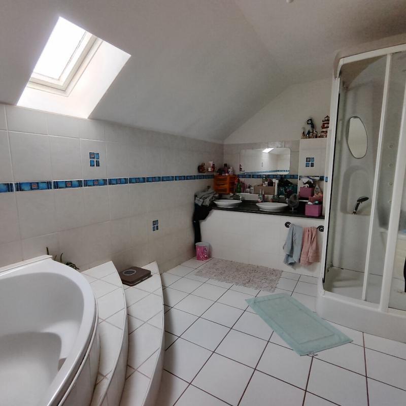 Maison - 165 m² - 6 pièces