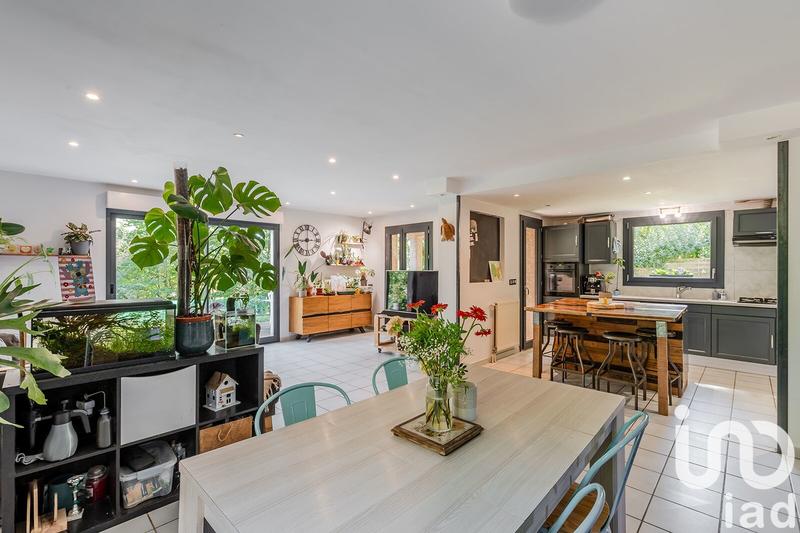 Maison - 141 m² - 6 pièces