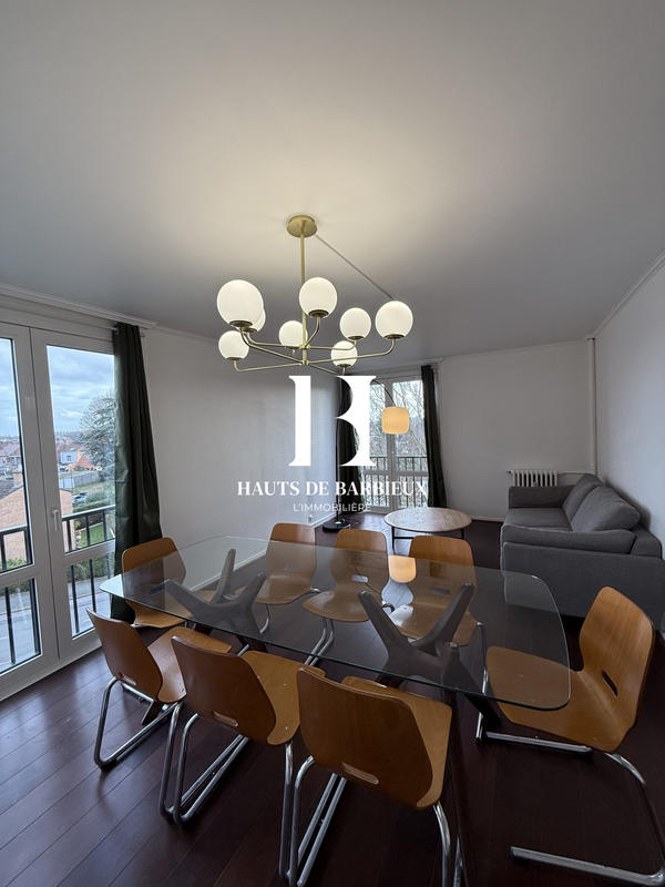 Appartement - 85 m² - 4 pièces