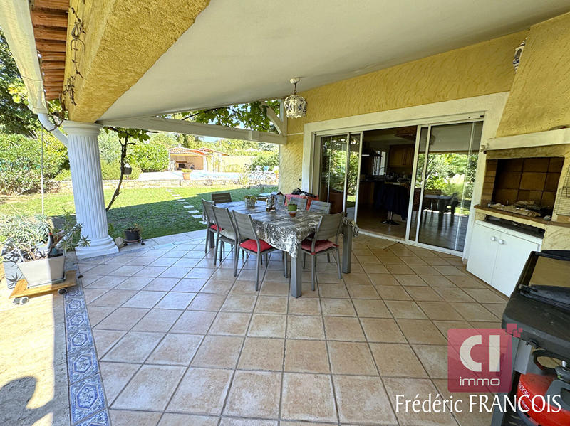 Maison - 163 m² - 5 pièces