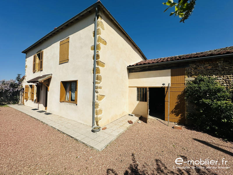 Maison - 100 m² - 4 pièces