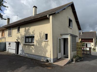 Maison - 108 m² - 5 pièces