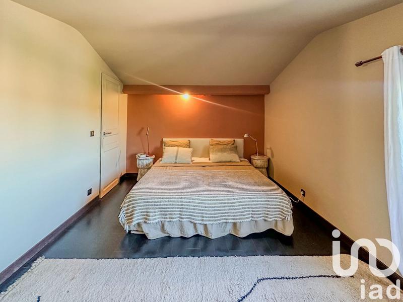 Maison - 182 m² - 7 pièces