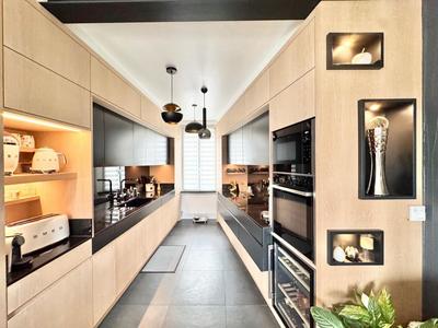 Maison de ville - 118 m² - 6 pièces