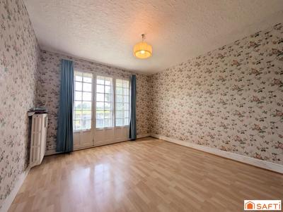 Maison - 90 m² - 4 pièces